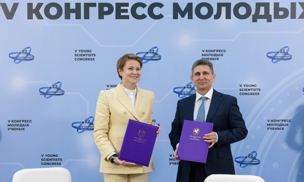 «Триколор» стал стратегическим информационным партнером «Сириуса»